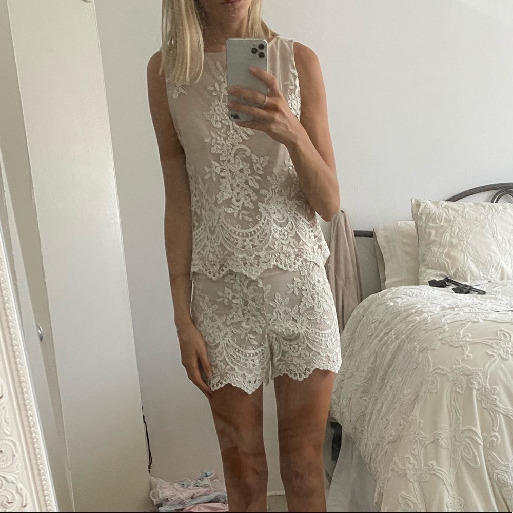 Alice & Olivia Amal Lace Top & Marisa Scalloped Lace Shorts Set - Picture 2 of 4